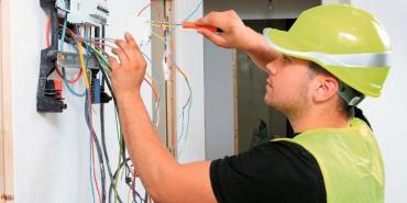 ¿Cómo hacer una instalación eléctrica en casa?